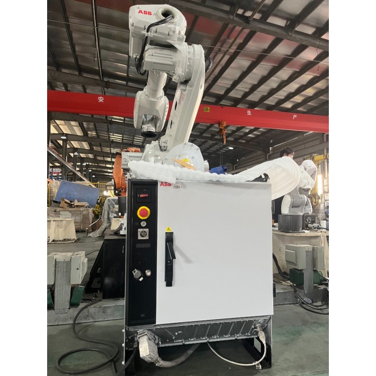 Industrial Robot ABB IRB6700-200/2.6