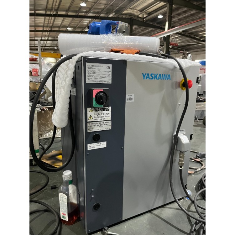 Industrial Robot YASKAWA MOTOMAN MA1440 WELDING ROBOT