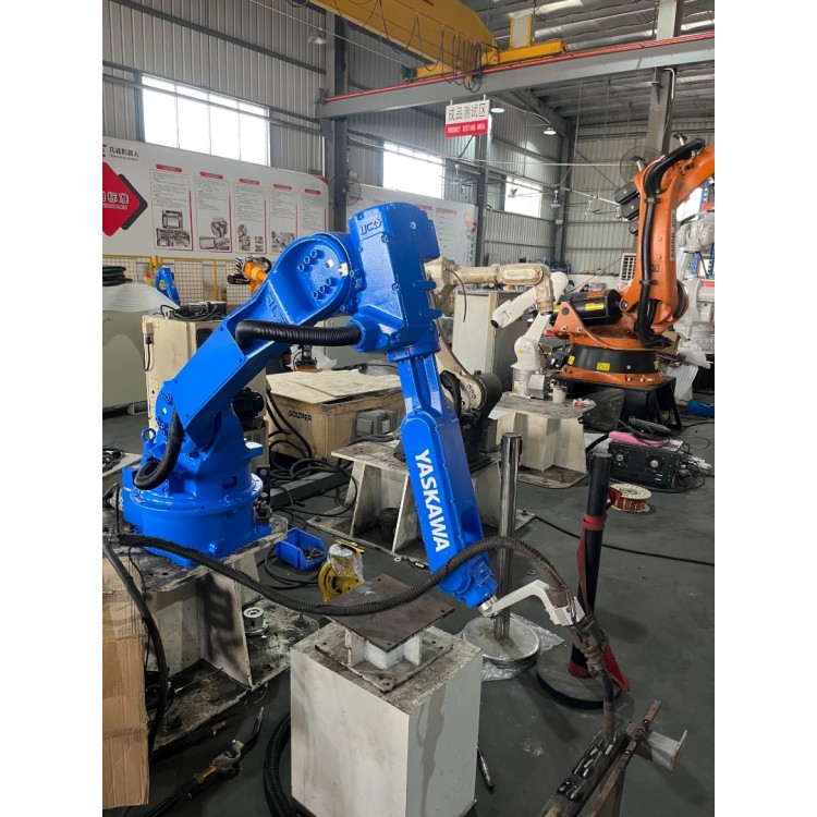 Industrial Robot YASKAWA MOTOMAN HP20D