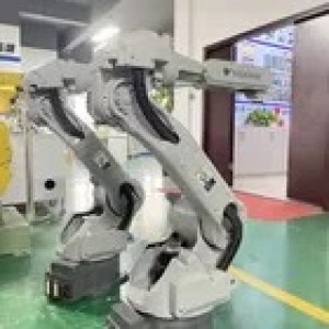 Yaskawa UP6 Welding Robot