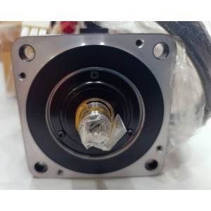 Yaskawa Robot Servo Motor, SGMPH-04A1A-YR13