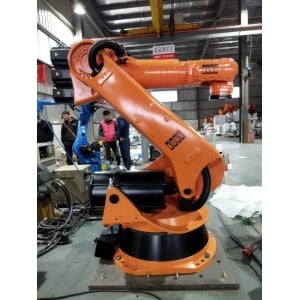 KUKA KR 210 R2700 with KR C2 ED05