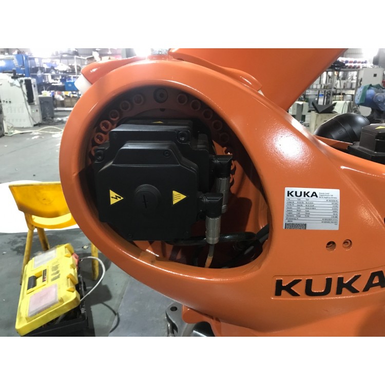 KUKA Palletizing Robot, KR 180 R3200 PA with KRC4 controller
