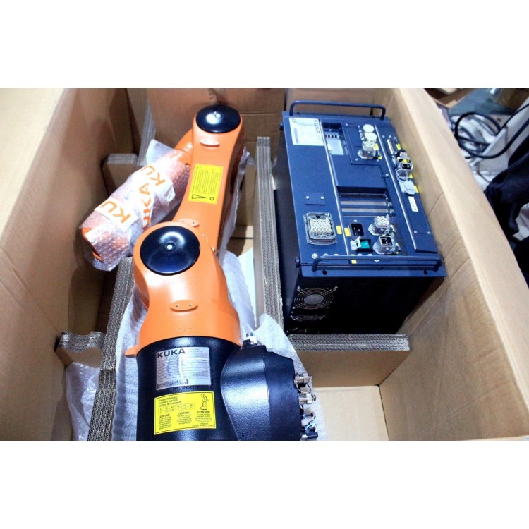 Brand new KUKA Agilus KR6 R900 Sixx