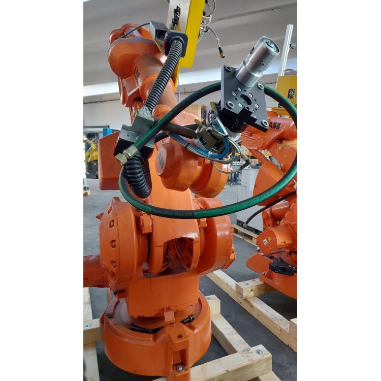 ABB IRB4400/60 TYPE B M2004 IRC5 Cabinet