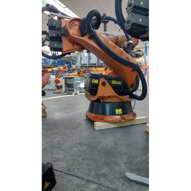 Kuka KRC2 ed05 KR210 L180-2 Robot