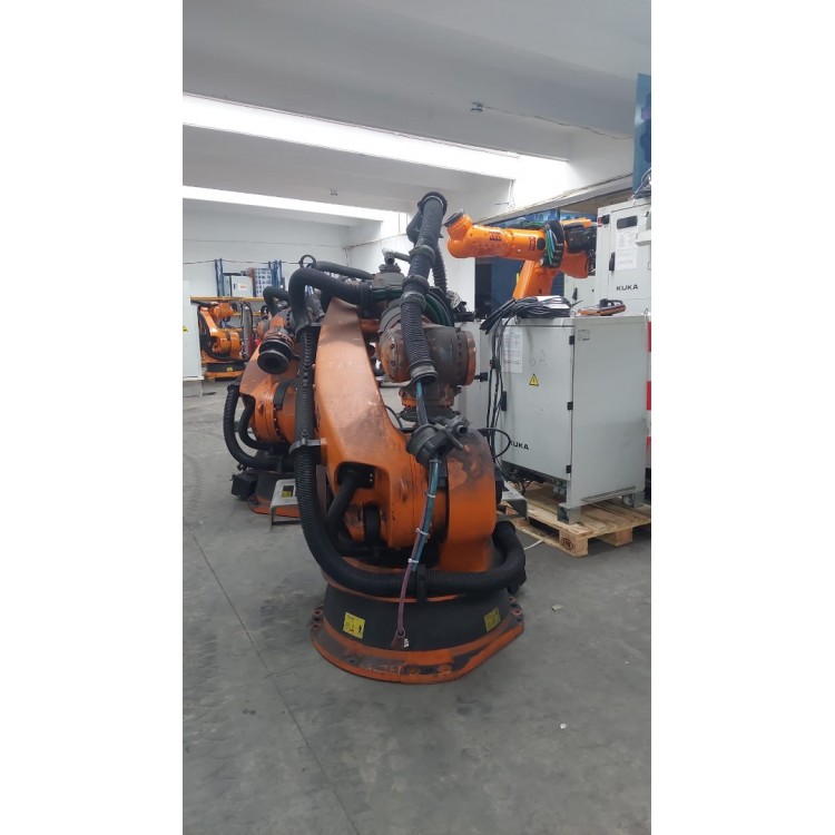 Kuka Robot Arm, KR210, R2700