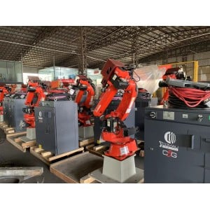 Comau 6-axis robot SMART-5 SIX 6-1.4