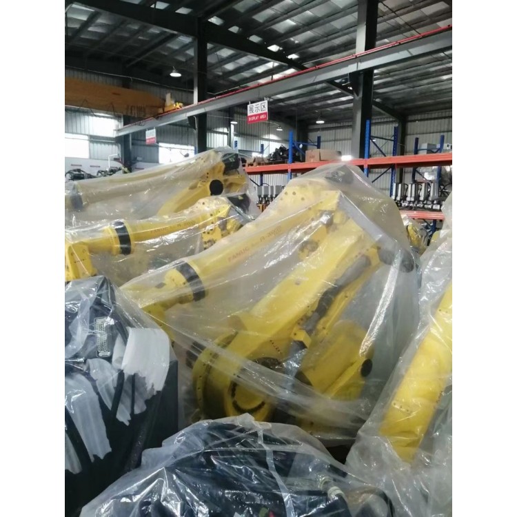 Fanuc R-2000iB/210F Industrial Robot