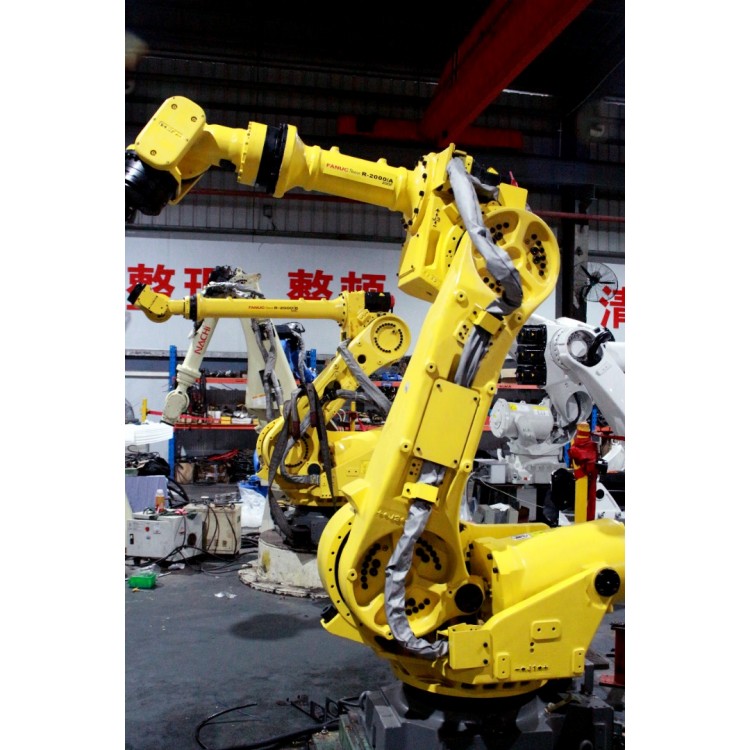 FANUC R-2000ia/200F